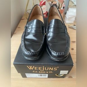 G.H. BASS & CO WEEJUNS